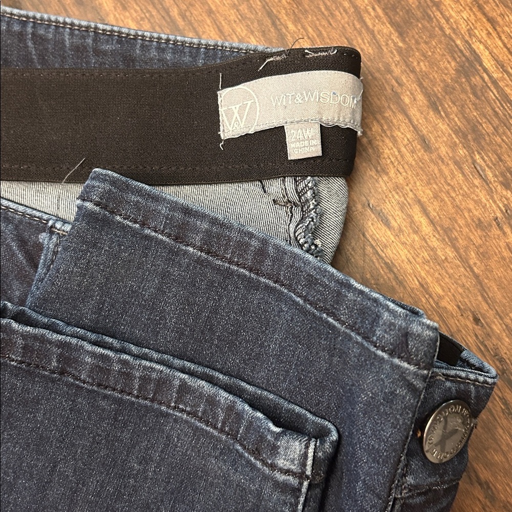 Wit & Wisdom Dark Blue Denim Jeans, never worn